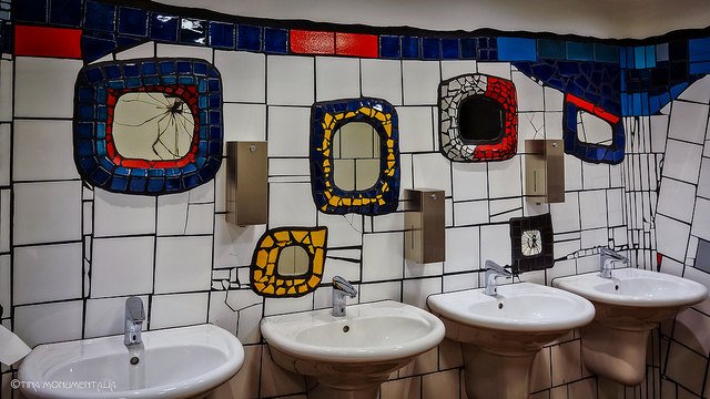 Austria - Vienna - Hundertwasser House-07.jpg