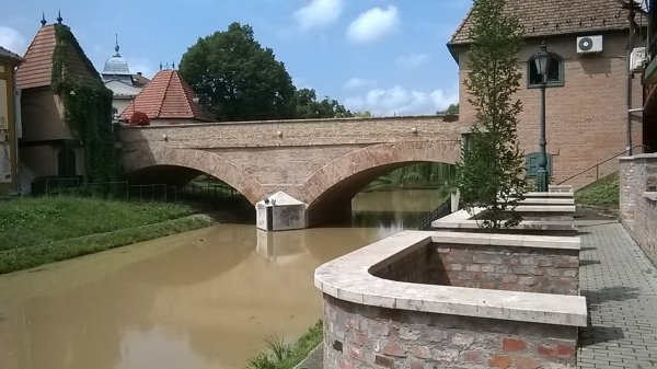Élővízcsatorna, Gyula